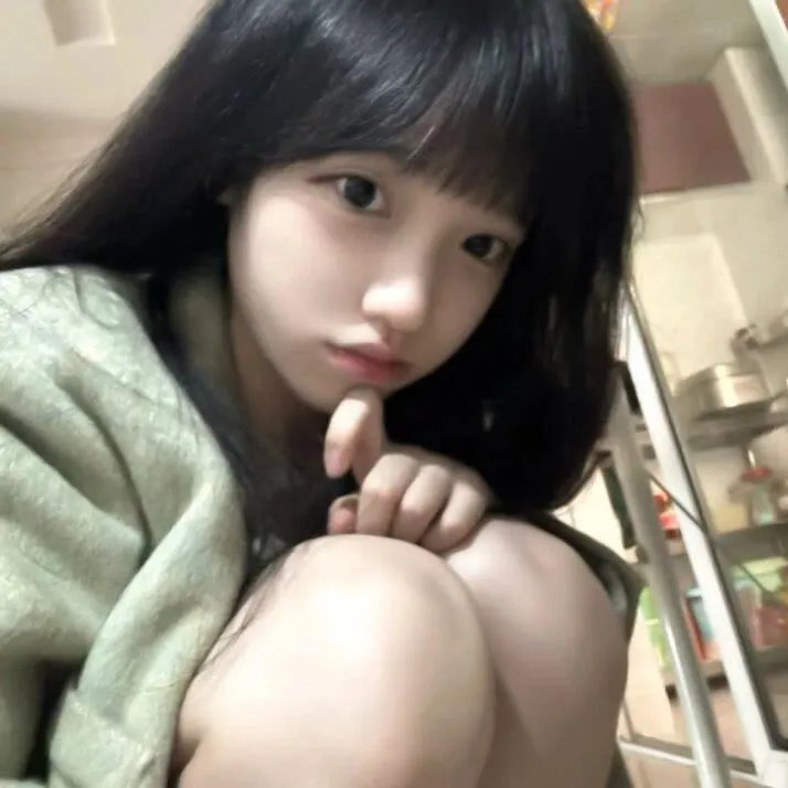 男人与婴儿